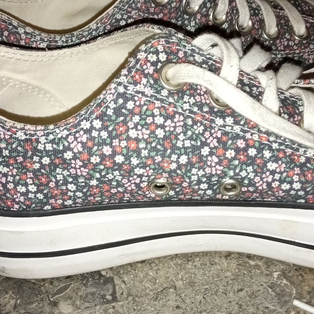 Converse shoes